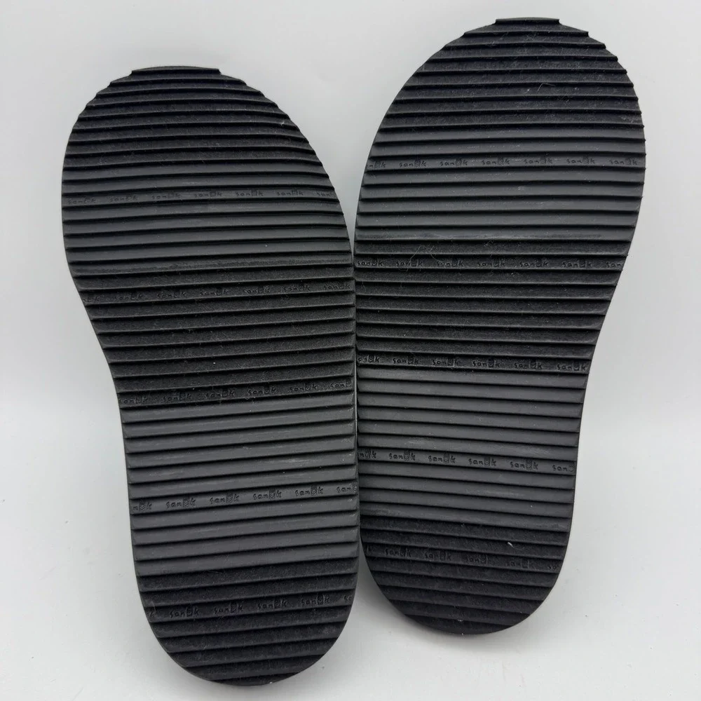 Sanuk Puff N Chill Slippers Youth 2 Black Grey Quilted Puffer Mule Bedroom Shoes